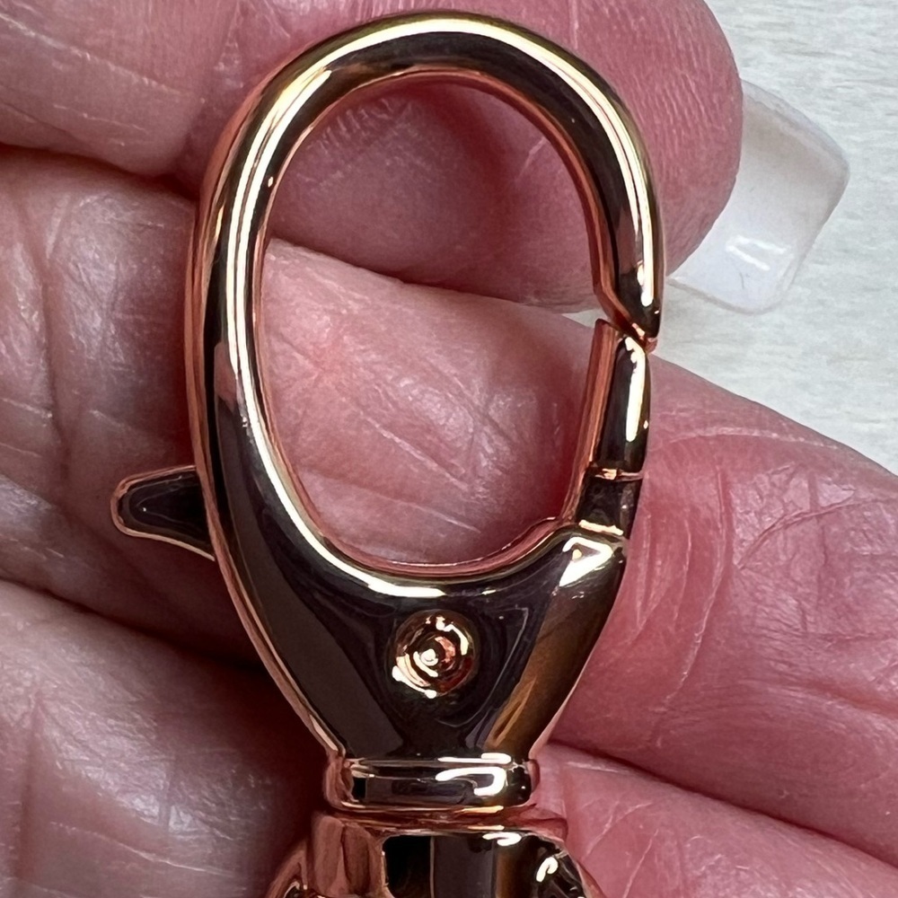 FOSSIL SOFIA ROSE-GOLD TONE SKELETON KEY FOB - Picture 8 of 8